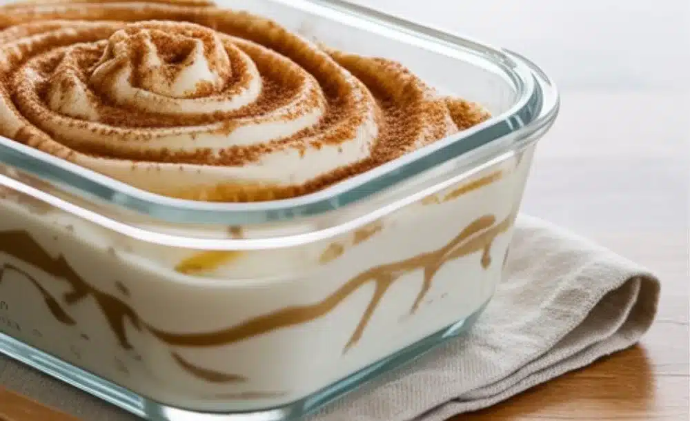 Delicious Snickerdoodle Cheesecake yogurt bowl topped with cinnamon and cookie crumbles